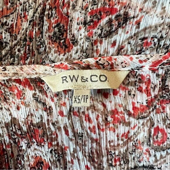 3 for $30! Rw&Co patterned sheer blouse - Picture 5 of 10